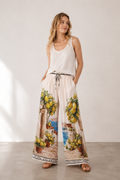Hose mit Zitronenprint Beige